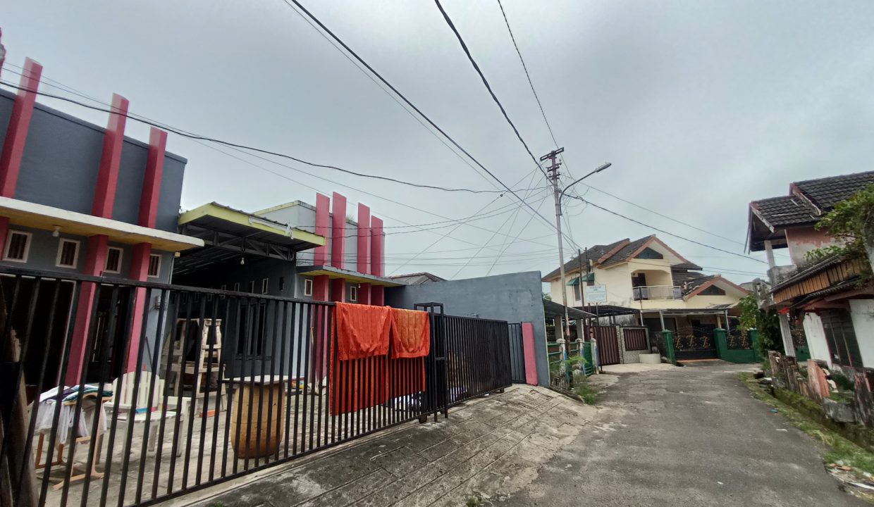 DIJUAL RUMAH BEDENG RE MARTADINATA PALEMBANG (0,3)