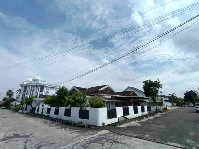 DIJUAL RUMAH HOOK KOMPLEK BUKIT SEJAHTERA POLIGON PALEMBANG