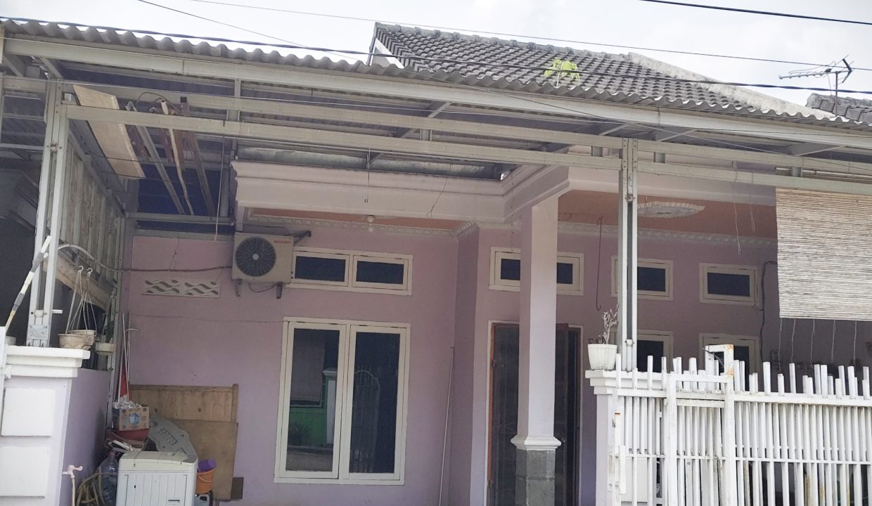 DIJUAL RUMAH KOMPLEK LIVERPOOL 1 JAKABARING PALEMBANG (0,2)