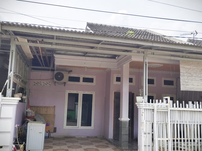 DIJUAL RUMAH KOMPLEK LIVERPOOL 1 JAKABARING PALEMBANG (0,2)