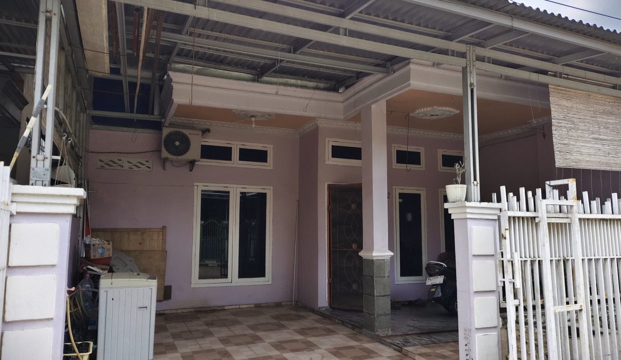 DIJUAL RUMAH KOMPLEK LIVERPOOL 1 JAKABARING PALEMBANG (1)