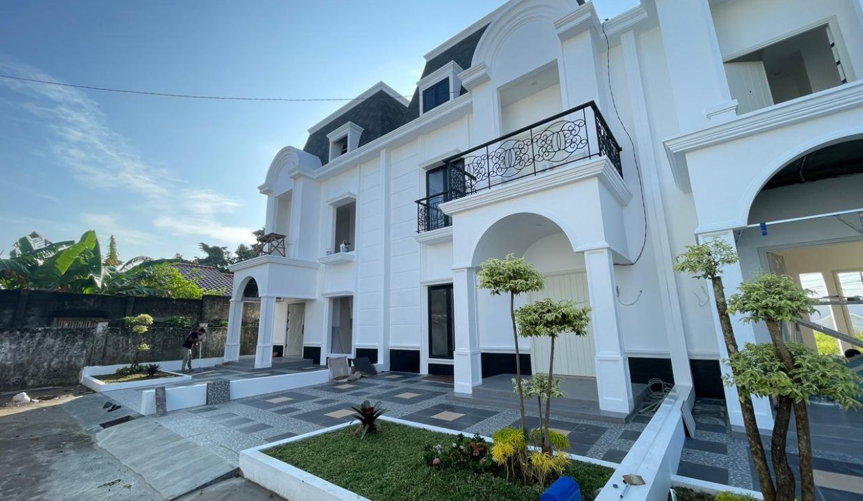 DIJUAL RUMAH MEWAH AMERICAN CLASSIC LEA RESIDENCE PALEMBANG (7)