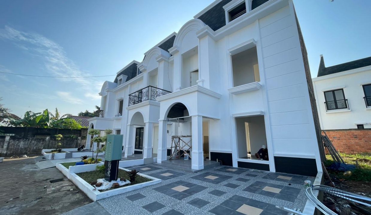 DIJUAL RUMAH MEWAH AMERICAN CLASSIC LEA RESIDENCE PALEMBANG (9)
