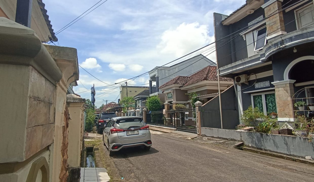 DIJUAL RUMAH PURI DEMANG RAYA PALEMBANG (1,1)