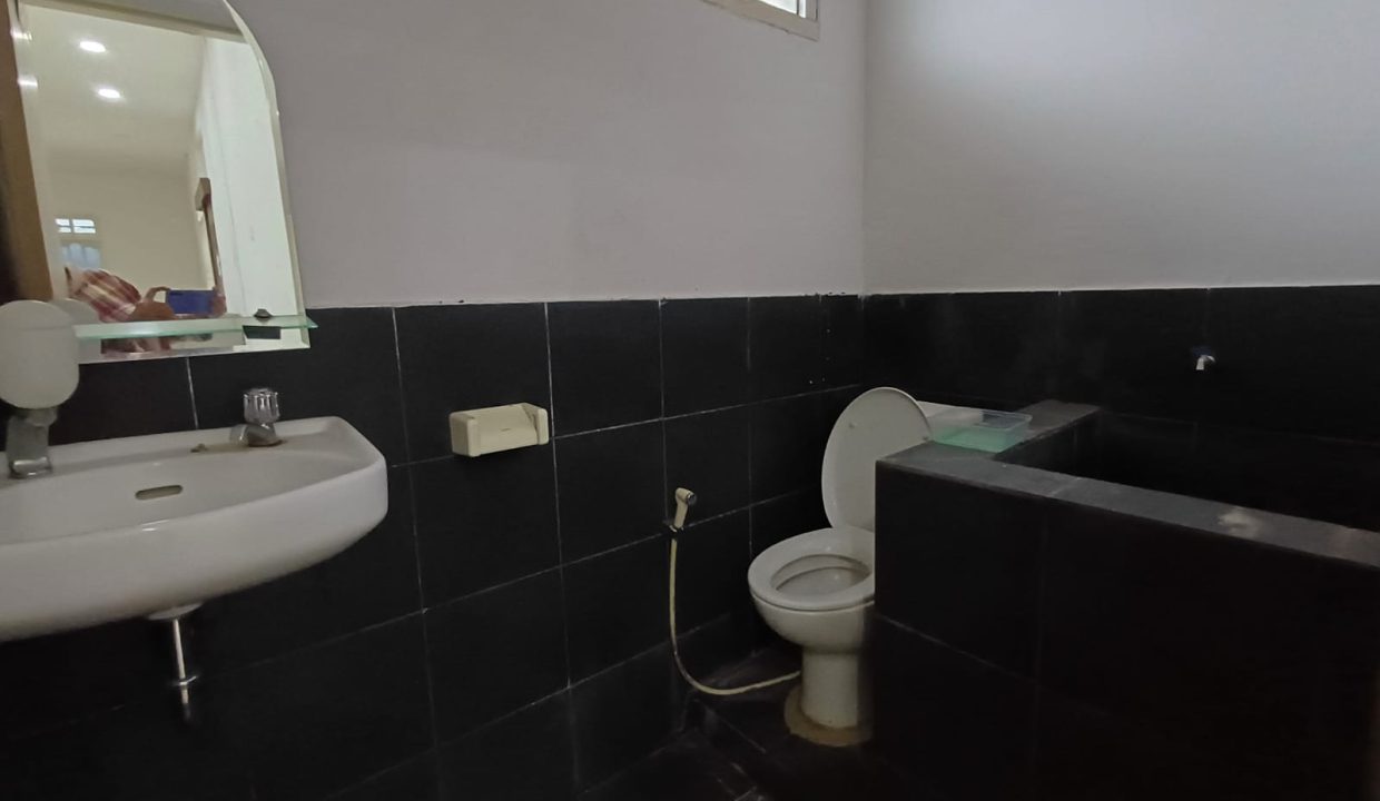 DIJUAL RUMAH TRIKORA DEMANG PALEMBANG (12)