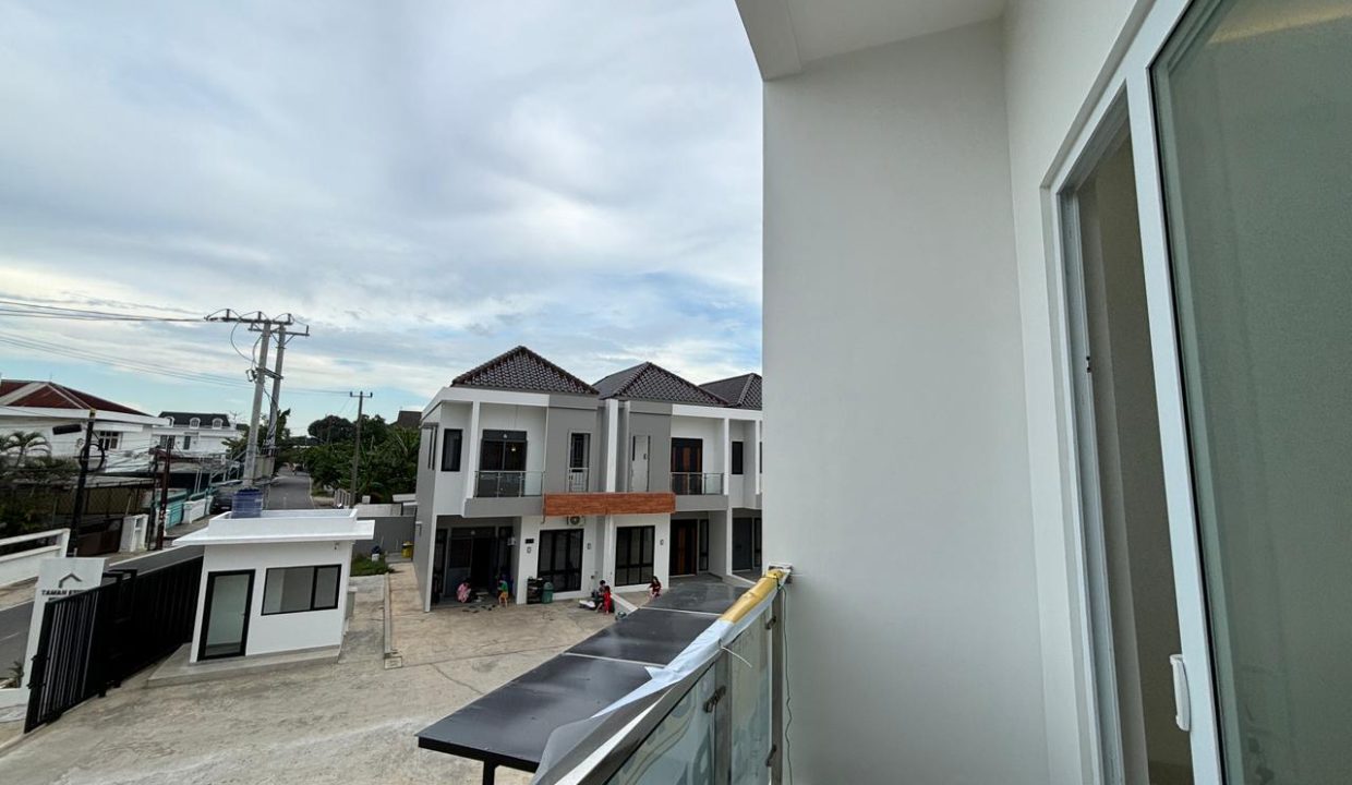 DIJUAL TOWNHOUSE BARU TAMAN KENTEN PALEMBANG(42)