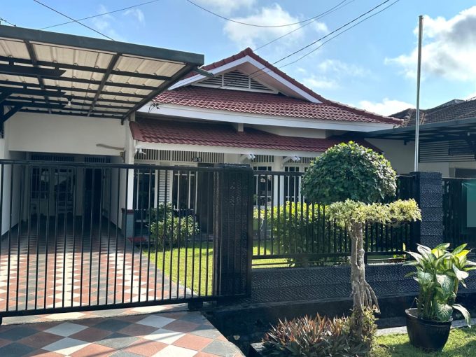 DIJUAL RUMAH FULL FURNISH KOMPLEK BUKIT SEJAHTERA POLIGON PALEMBANG