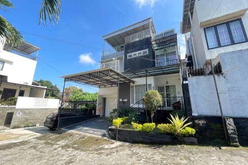 DIJUAL RUMAH FULL FURNISH JALAN LINGKAR ISTANA DEMANG PALEMBANG (1)