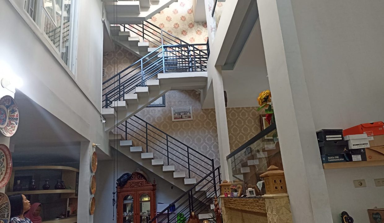 DIJUAL RUMAH FULL FURNISH JALAN LINGKAR ISTANA DEMANG PALEMBANG (3)
