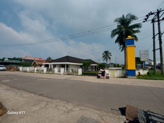 DIJUAL RUMAH HALAMAN LUAS MAYOR ZEN PALEMBANG (0,2)