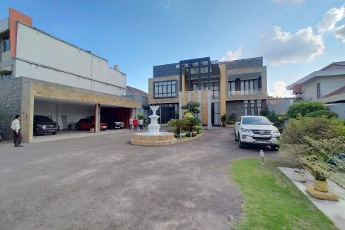 DIJUAL RUMAH MEWAH FULL FURNISH CELENTANG PALEMBANG (1)