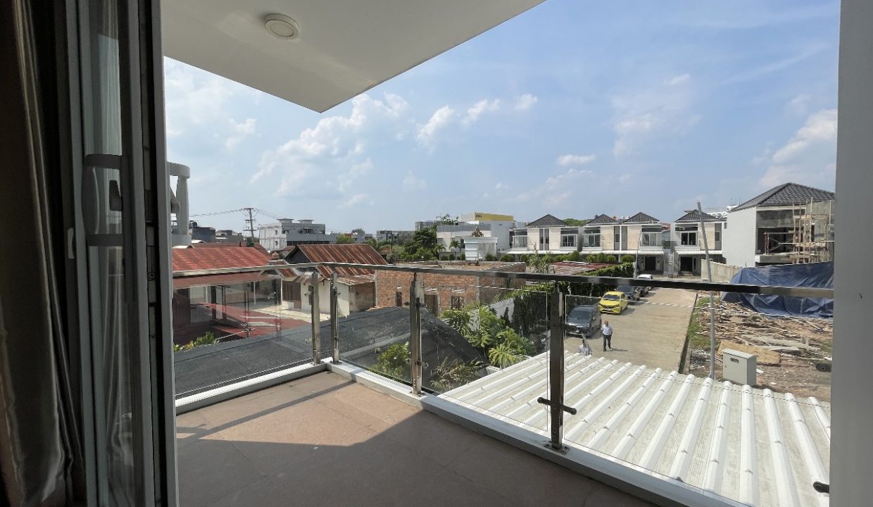 DIJUAL RUMAH SMART HOME THE ROYAL RESORT PALEMBANG (28)