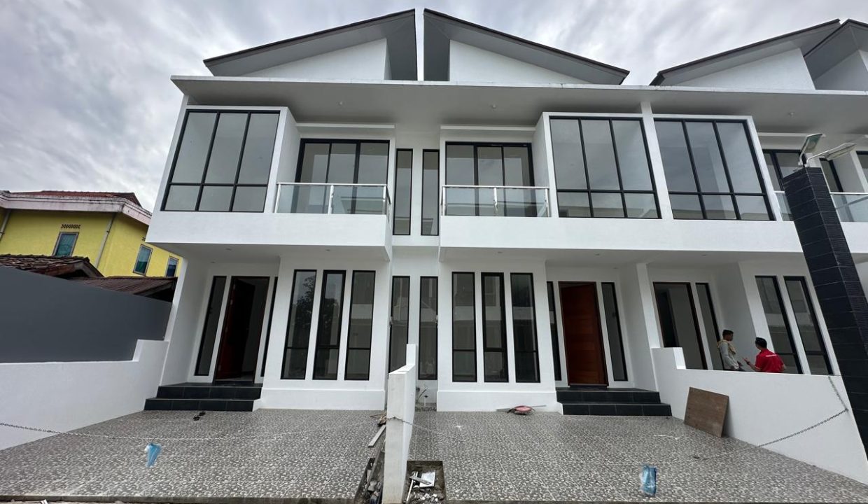 DIJUAL 4 TOWNHOUSE BARU DEKAT R SOEKAMTO PALEMBANG (1)
