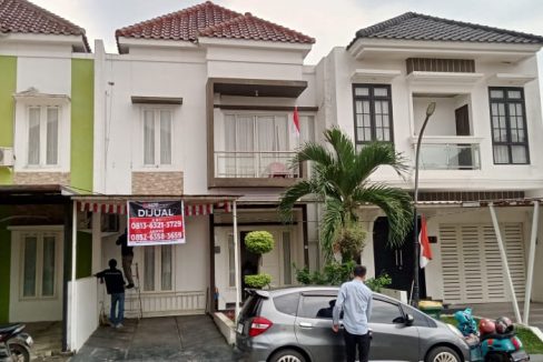 DIJUAL RUMAH DALAM KOMPLEK DEKAT PARAMOUNT SCHOOL PALEMBANG (0,3)