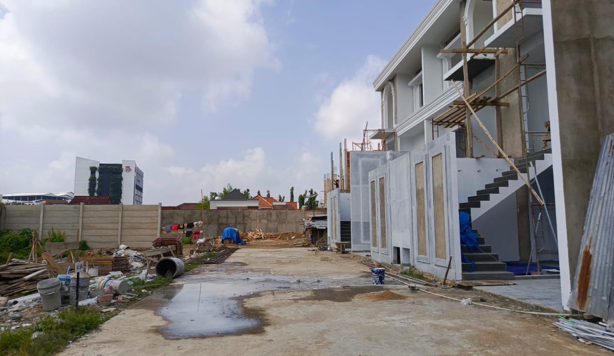 DIJUAL RUMAH EXCLUSIVE CLUSTER SOMERSET SEKIP PALEMBANG (1,4)