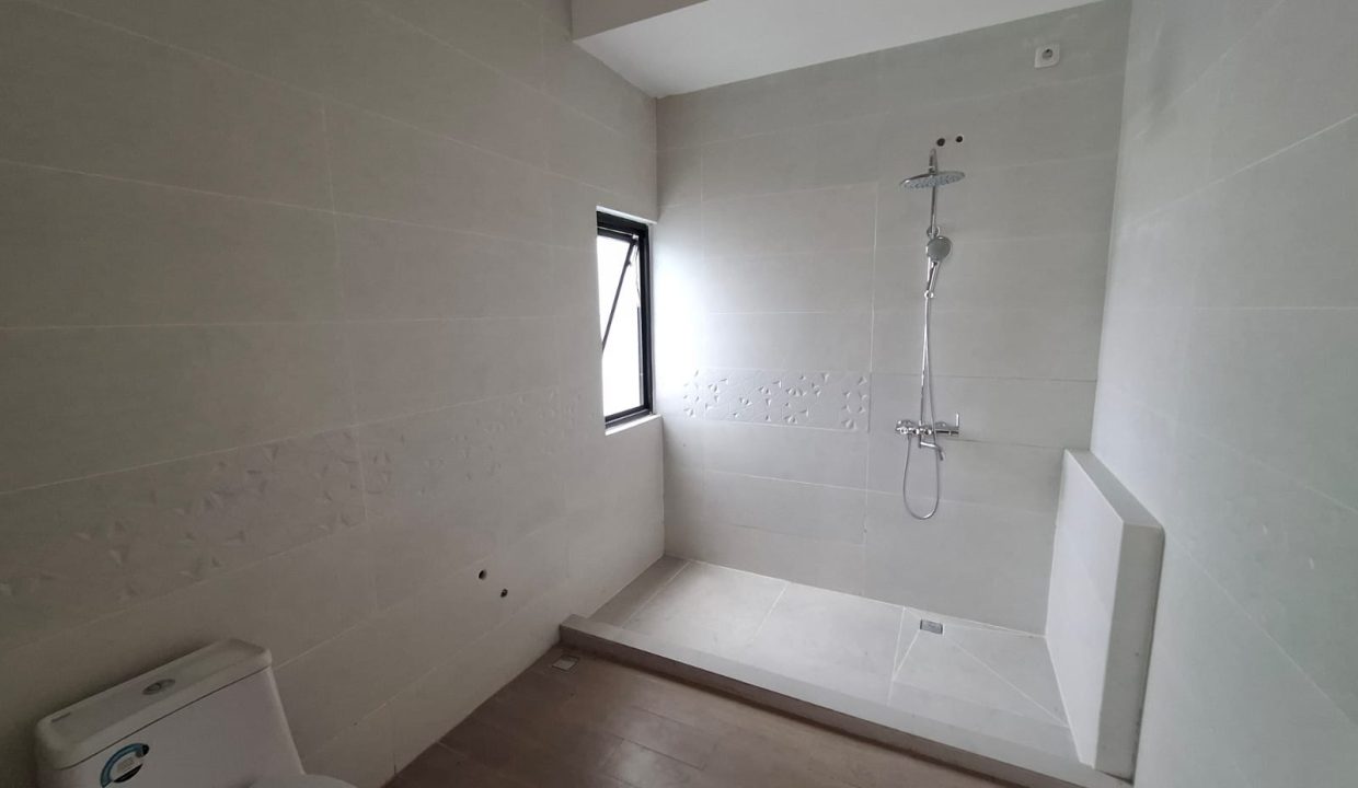 DIJUAL RUMAH FLORISTA GARDEN KM 7 PALEMBANG (12)