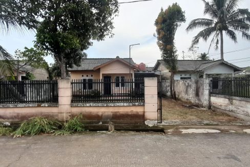 DIJUAL RUMAH HALAMAN LUAS KENTEN PALEMBANG (1)