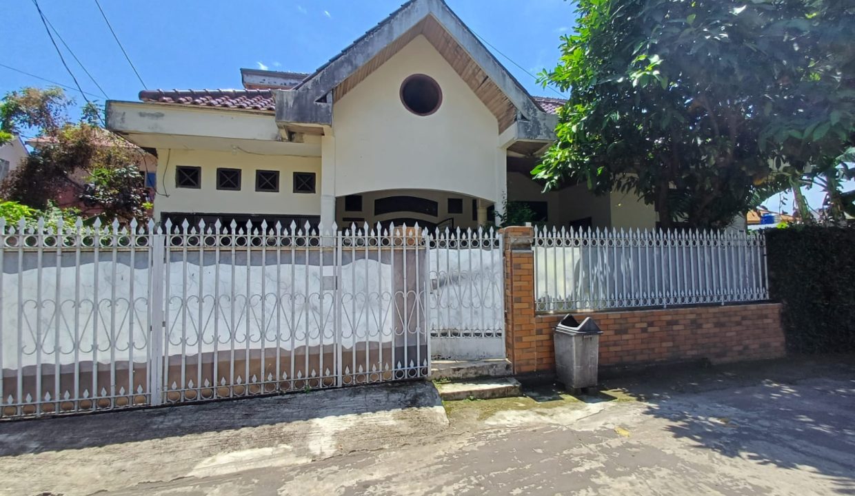 DIJUAL RUMAH SEKIP PALEMBANG (0,9)