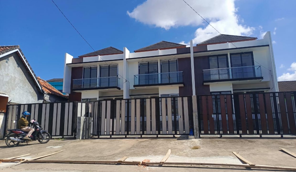 DIJUAL TOWNHOUSE AKBP H UMAR KEMUNING PALEMBANG (1)