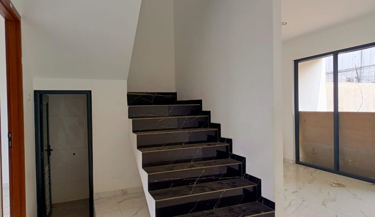 DIJUAL TOWNHOUSE AKBP H UMAR KEMUNING PALEMBANG (4,5)