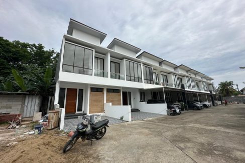 DIJUAL TOWNHOUSE BARU DEKAT PTC MALL PALEMBANG (0,7)