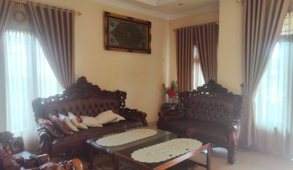 DIJUAL RUMAH HALAMAN LUAS PERUMNAS TALANG KELAPA PALEMBANG (11)