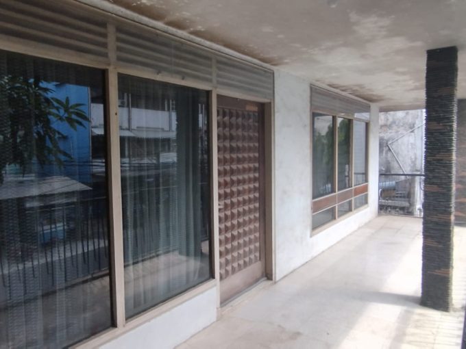 DIJUAL RUMAH BESAR KAWASAN BISNIS JALAN SEGARAN PALEMBANG