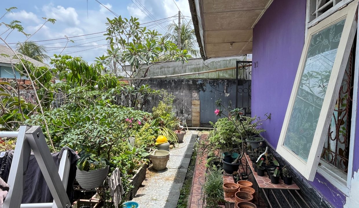 DIJUAL RUMAH KOMPLEK OPI JAKABARING PALEMBANG DEKAT DANAU (1)