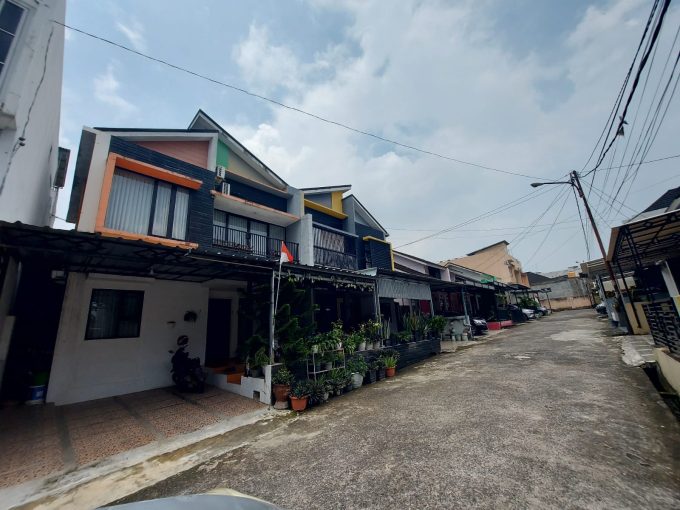DIJUAL RUMAH PERUM BERLIAN RESIDENCE JALAN KAMIL SUKABANGUN PALEMBANG