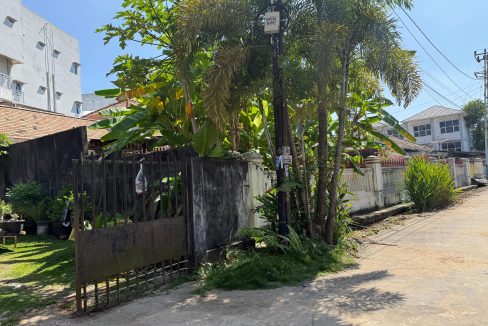 DIJUAL RUMAH JALAN JAKSA AGUNG R SOEPRAPTO BUKIT PALEMBANG (1)