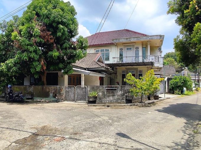 DIJUAL RUMAH HOOK KOMPLEK PERMATA BIRU PLAJU PALEMBANG