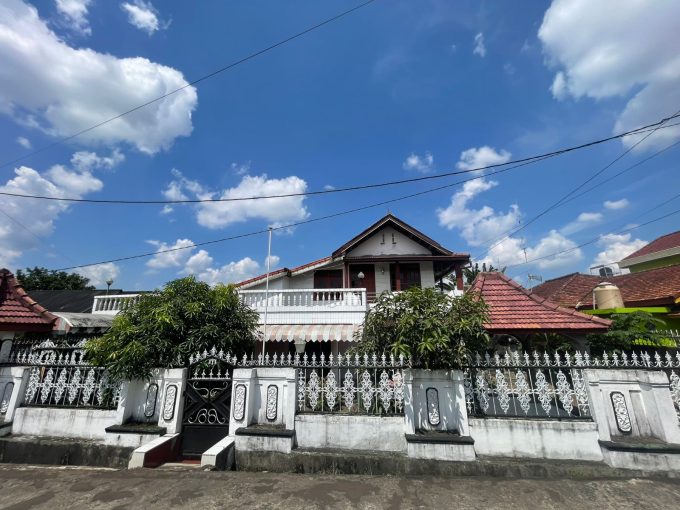 DIJUAL RUMAH KOMPLEK POLANTAS JALAN LETKOL ADRIANSZ SUKABANGUN PALEMBANG