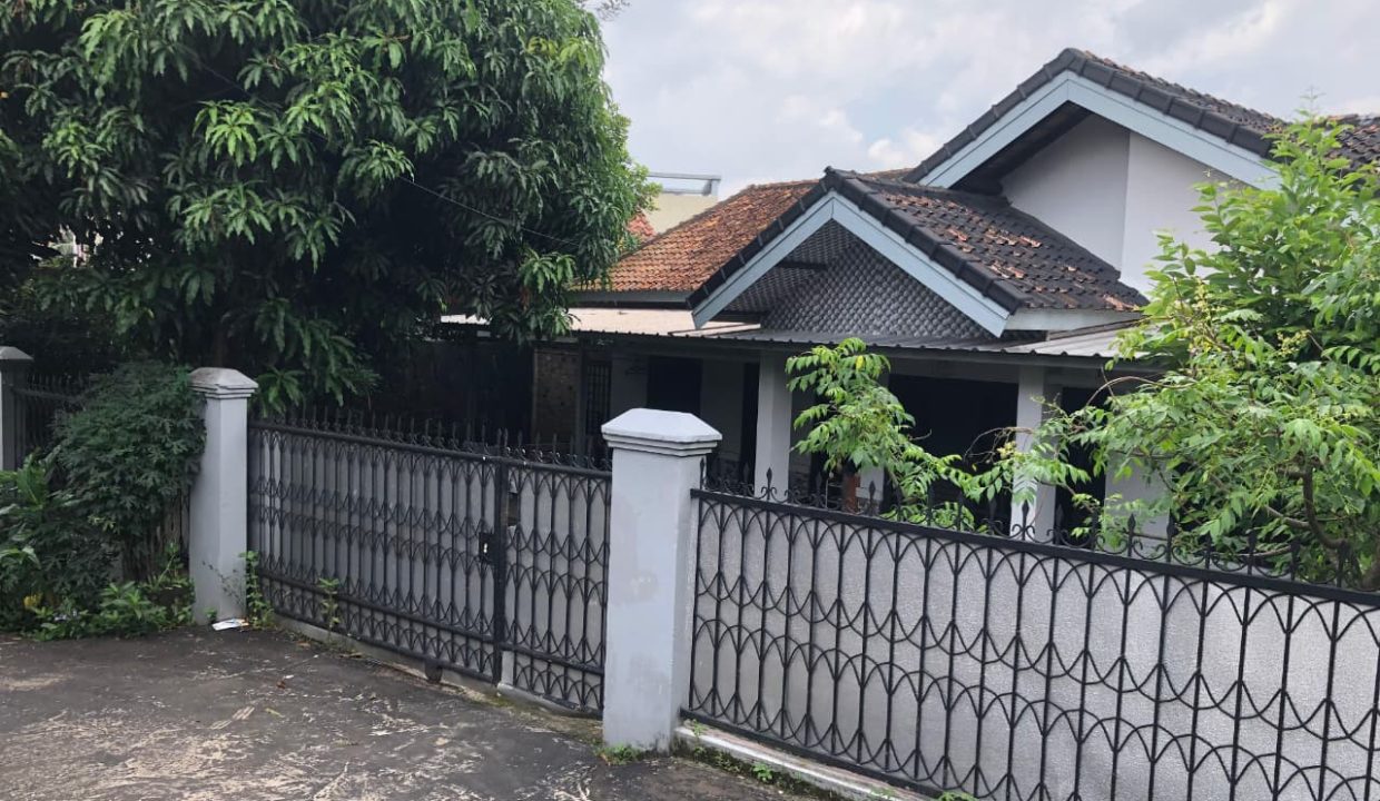 DIJUAL RUMAH WAY HITAM BELAKANG ISTANA GUBERNUR PALEMBANG (1)