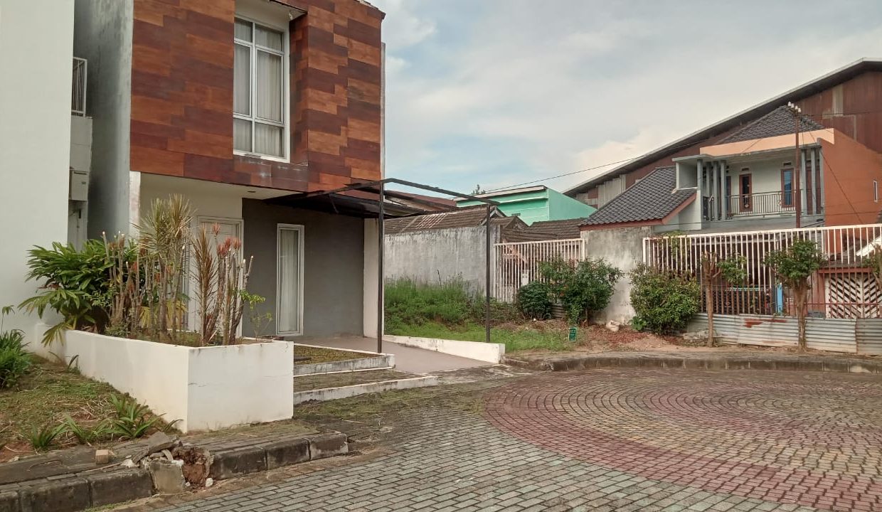SEWA RUMAH FULL FURNISH THE SPRING KENTEN PALEMBANG (2)
