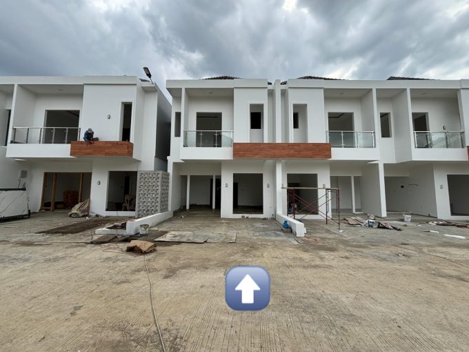 DIJUAL RUMAH BARU TAMAN KENTEN PALEMBANG - Lantai Granit Quadra (2)