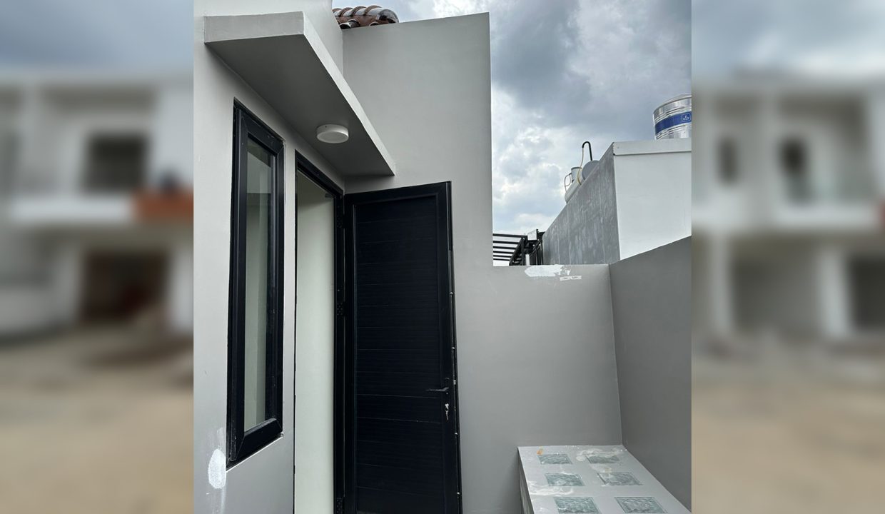 DIJUAL RUMAH BARU TAMAN KENTEN PALEMBANG - Lantai Granit Quadra (3)