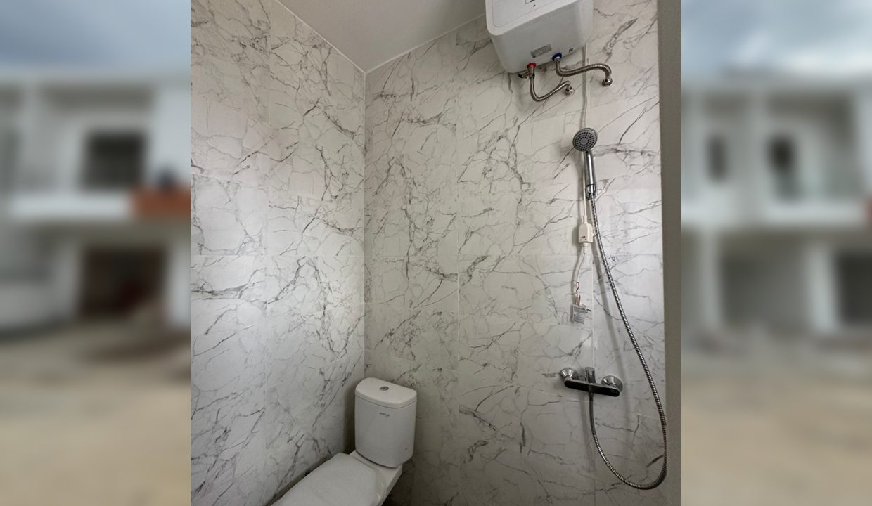 DIJUAL RUMAH BARU TAMAN KENTEN PALEMBANG - Lantai Granit Quadra (51)