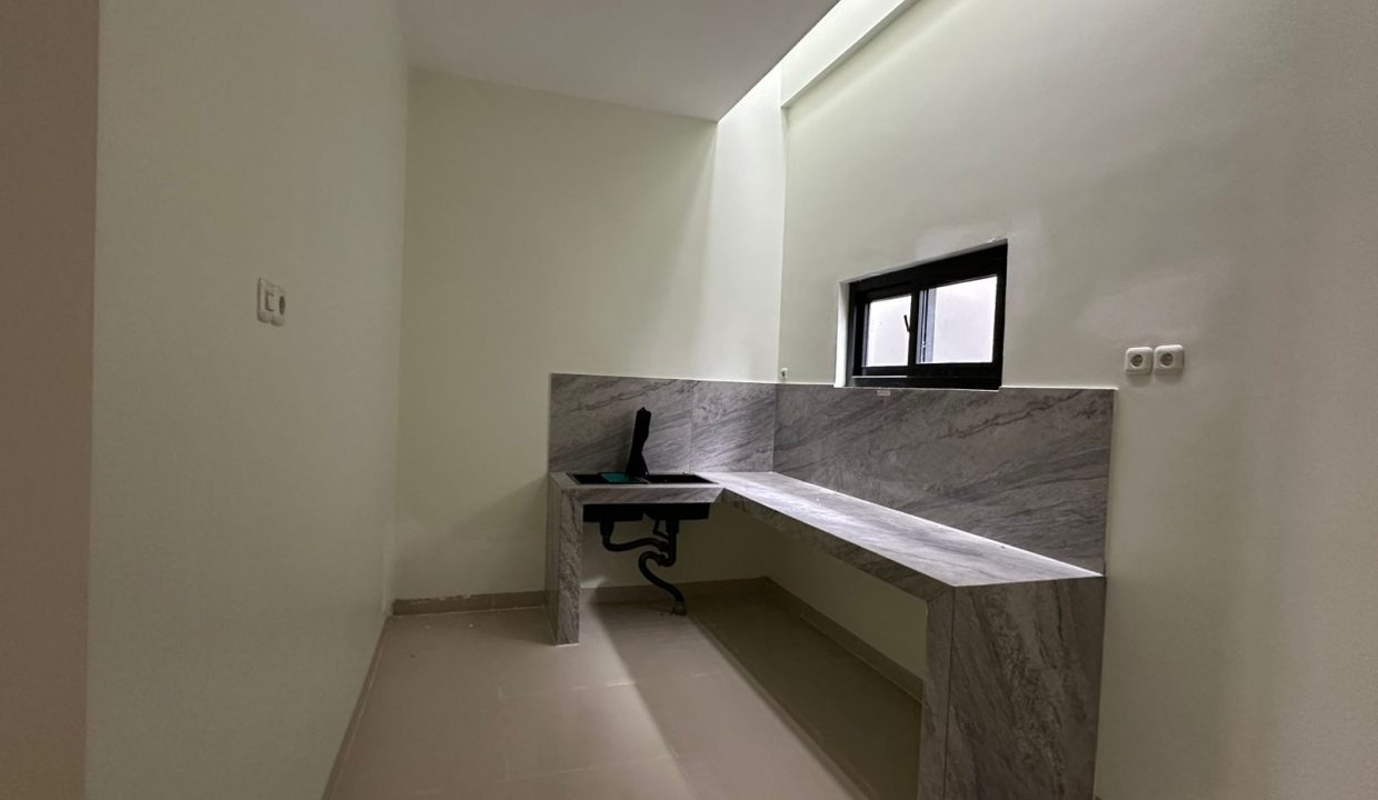 DIJUAL RUMAH BARU TAMAN KENTEN PALEMBANG - Lantai Granit Quadra (6)