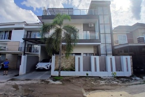 DIJUAL RUMAH CLUSTER OPI JAKABARING PALEMBANG (1)