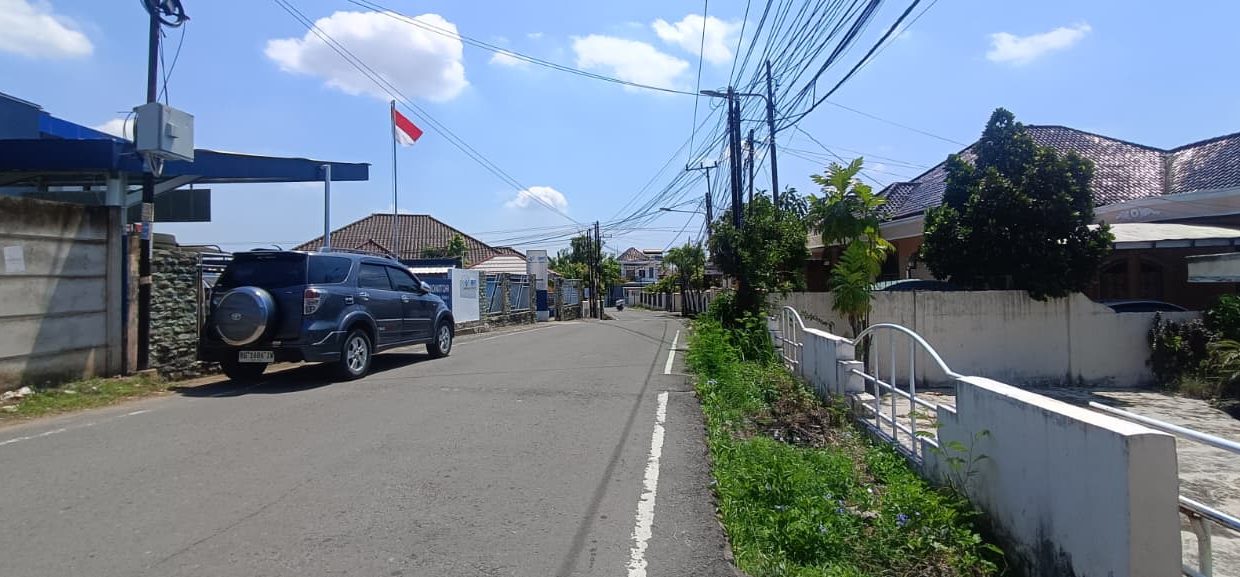 DIJUAL RUMAH HALAMAN LUAS AREA DEMANG LEBAR DAUN 5 MENIT KE SOEKARNO HATTA PALEMBANG (1)