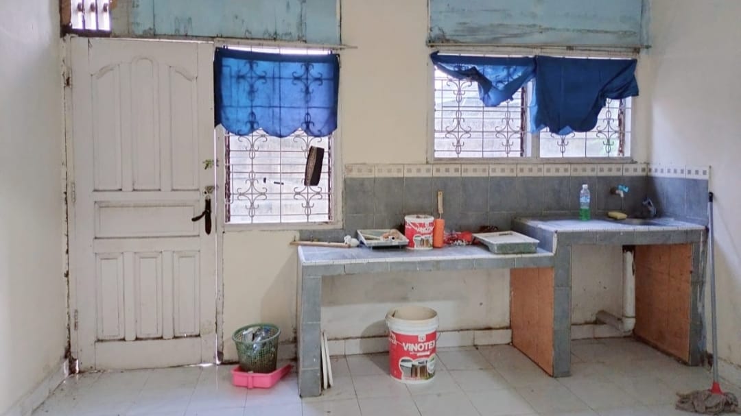 DIJUAL RUMAH HALAMAN LUAS AREA DEMANG LEBAR DAUN 5 MENIT KE SOEKARNO HATTA PALEMBANG (9)