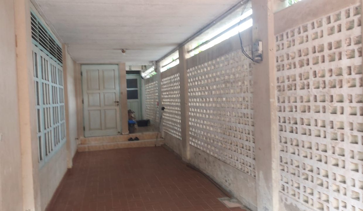 DIJUAL RUMAH JALAN NATUNA 200 METER KE JALAN KAPTEN A RIVAI PALEMBANG (3)