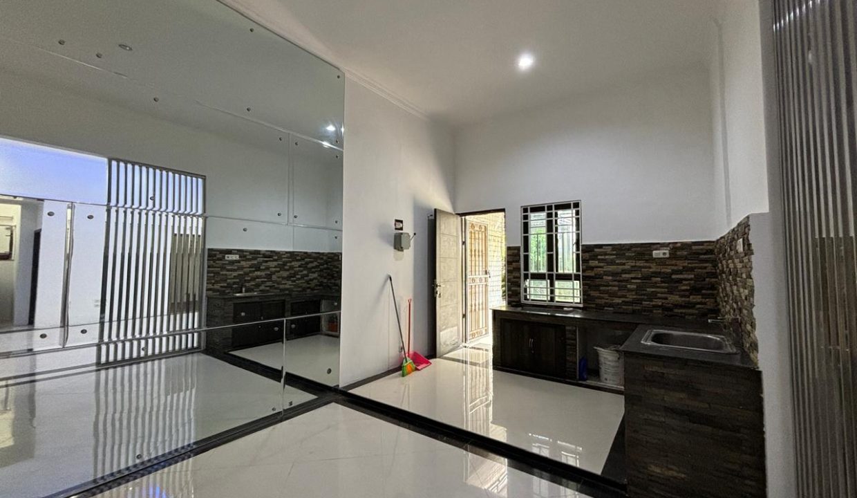 DIJUAL RUMAH KOMPLEK GRAND GARDEN PALEMBANG (9)