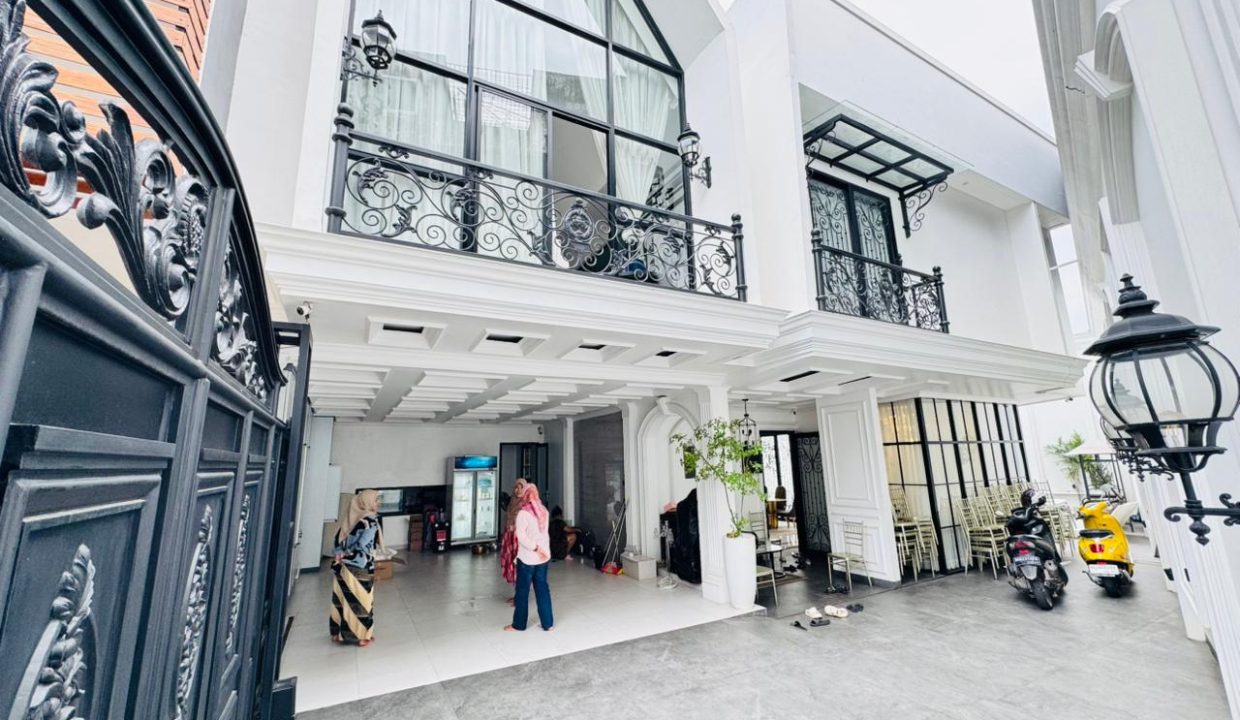 DIJUAL TOWNHOUSE SUKABANGUN 2 PALEMBANG - Bonus Kolam Renang (0,0)