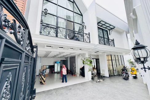 DIJUAL TOWNHOUSE SUKABANGUN 2 PALEMBANG - Bonus Kolam Renang (0,0)