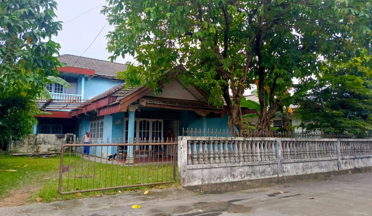 RUMAH HALAMAN LUAS DEKAT KFC SEKIP TENGAH PALEMBANG (4)