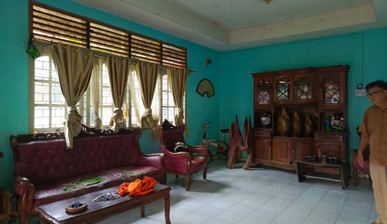 RUMAH HALAMAN LUAS DEKAT KFC SEKIP TENGAH PALEMBANG (6)