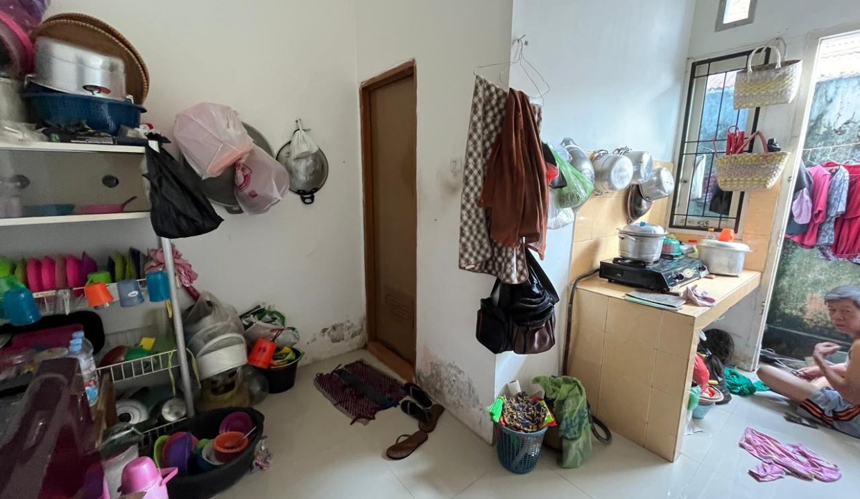 DIJUAL BEDENG 5 PINTU KOMPLEK YKPI PAKJO PALEMBANG (5)