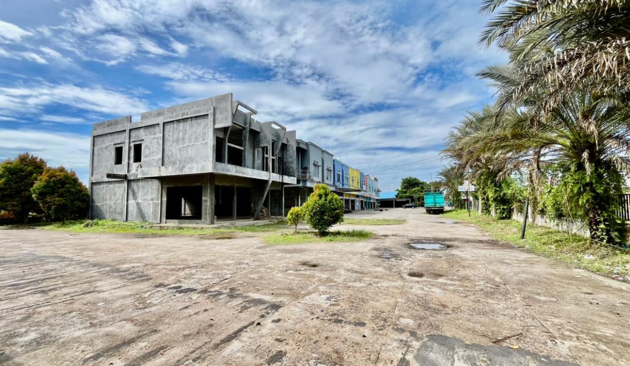 DIJUAL LAPANGAN FUTSAL DAN 12 RUKO KAYUAGUNG OKI (2)