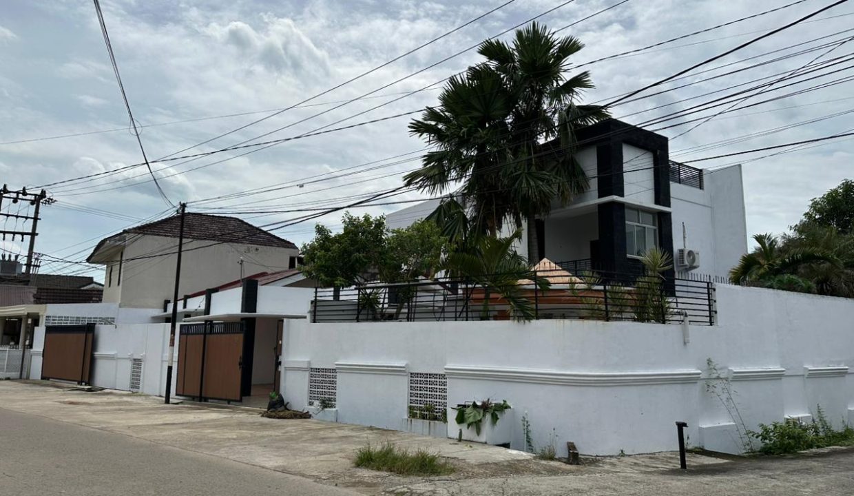 DIJUAL RUMAH HOOK KENTEN LAUT PALEMBANG(2)